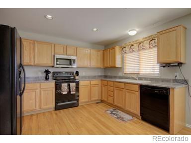 9802 Bathurst Way Highlands Ranch, CO 80130 - Photo 9 of 19 Gallery Image 9