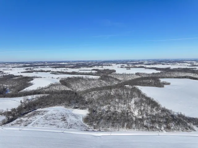 $525,000 | Tbd Pine Ridge Drive, Dakota, MN 55925