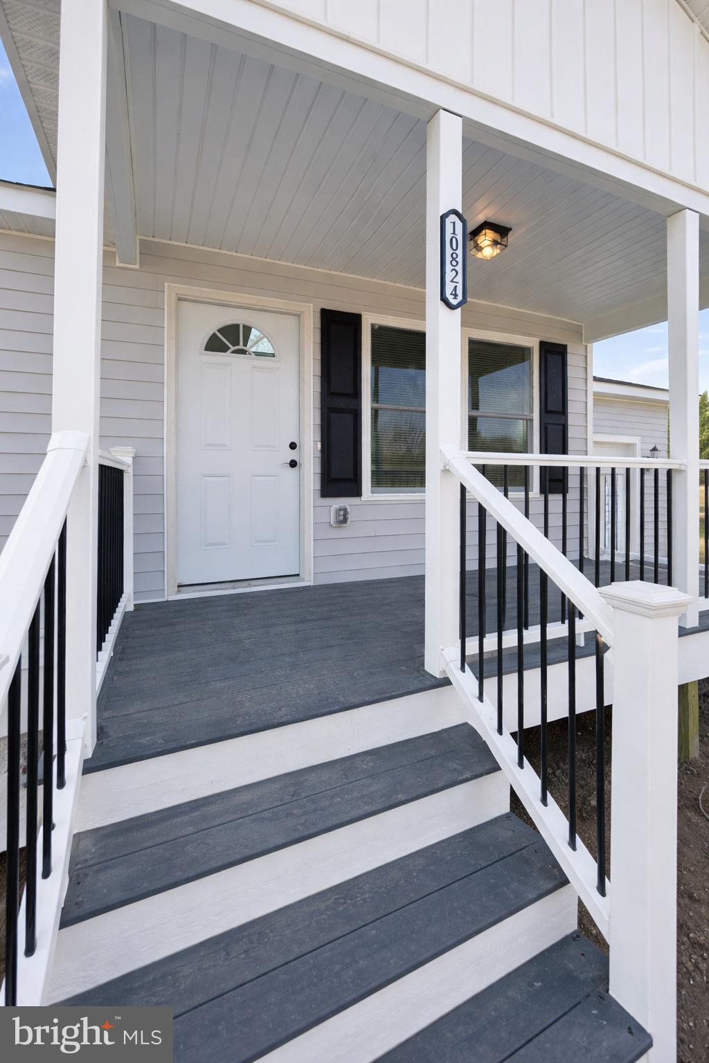 10824 Clipper Circle Princess Anne, MD 21853 - Photo 4 of 21 What a cute front porch!