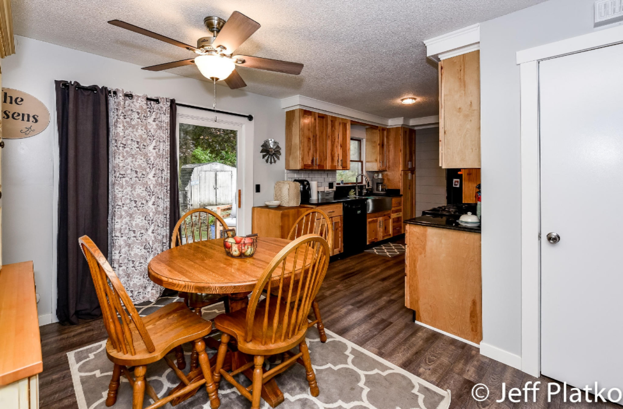 121 Rasmussen Drive Trufant, MI 49347 - Photo 11 of 51 8 Dining Area