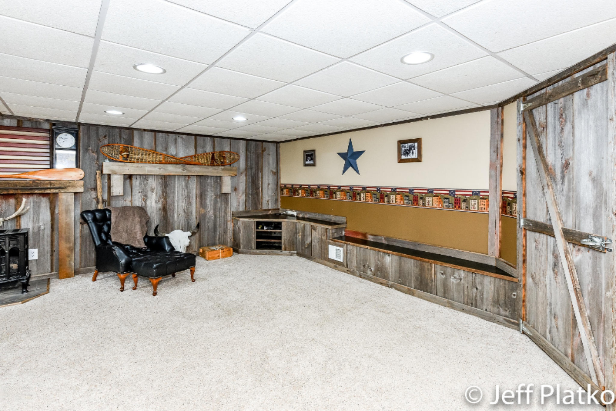 121 Rasmussen Drive Trufant, MI 49347 - Photo 29 of 51 3 Family Room-2