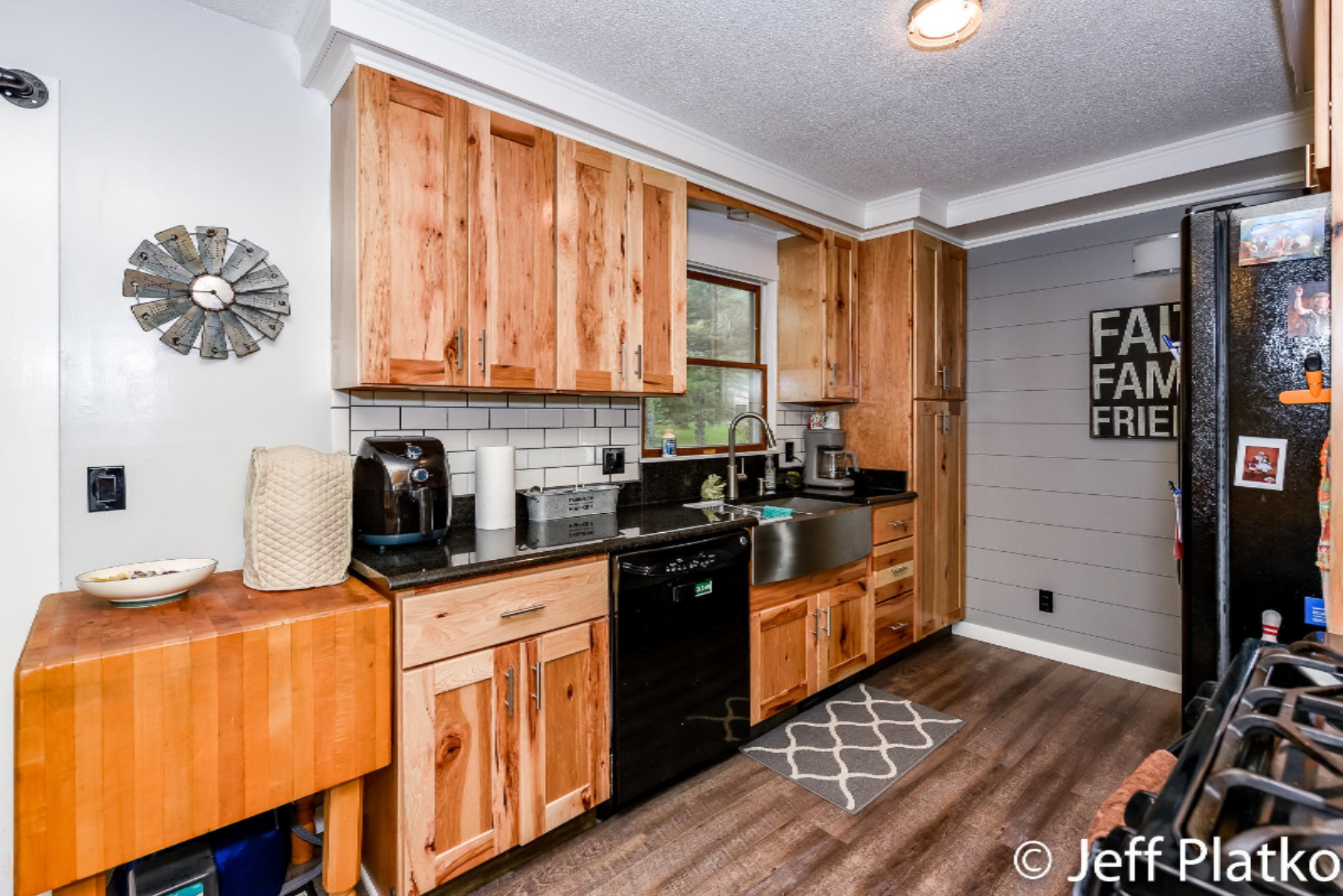 121 Rasmussen Drive Trufant, MI 49347 - Photo 6 of 51 7 Kitchen-3
