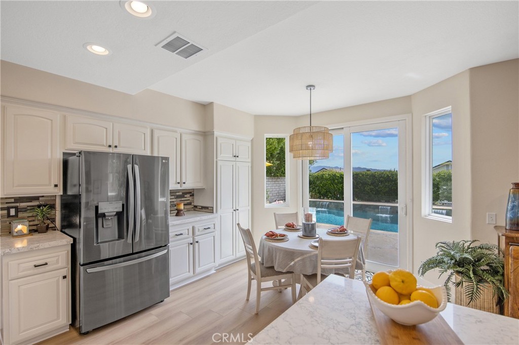 25654 Shaw Place Stevenson Ranch, CA 91381 - Photo 15 of 75