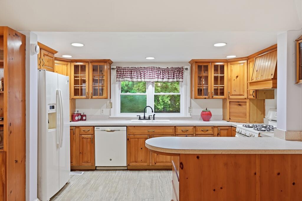34079 Seaside Road Painter, VA 23420 - Photo 17 of 44 Gallery Image 17