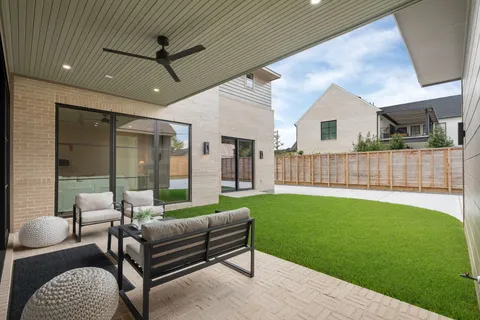 $1,499,999 | 309 Avenue Of Oaks Street, Houston, TX 77009