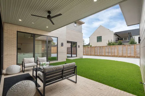 $1,499,999 | 309 Avenue Of Oaks Street, Houston, TX 77009