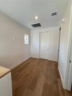 $1,575,000 | 309 Avenue Of Oaks Street, Houston, TX 77009