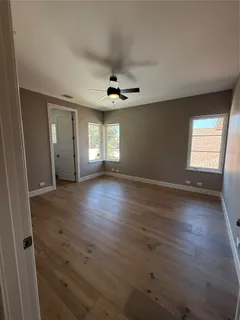 $1,575,000 | 309 Avenue Of Oaks Street, Houston, TX 77009