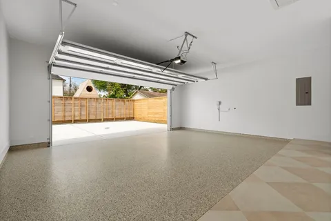 $1,499,999 | 309 Avenue Of Oaks Street, Houston, TX 77009