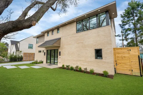 $1,575,000 | 309 Avenue Of Oaks Street, Houston, TX 77009