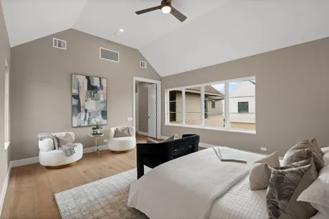 $1,499,999 | 309 Avenue Of Oaks Street, Houston, TX 77009