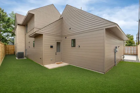 $1,499,999 | 309 Avenue Of Oaks Street, Houston, TX 77009