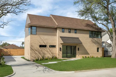 $1,499,999 | 309 Avenue Of Oaks Street, Houston, TX 77009