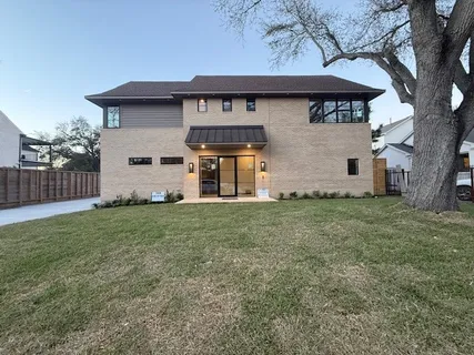 $1,575,000 | 309 Avenue Of Oaks Street, Houston, TX 77009