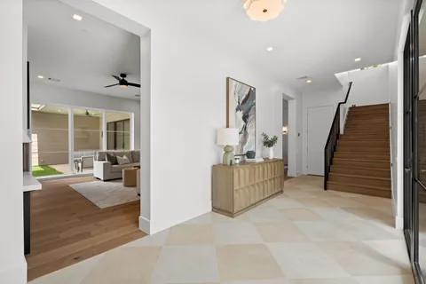 $1,499,999 | 309 Avenue Of Oaks Street, Houston, TX 77009