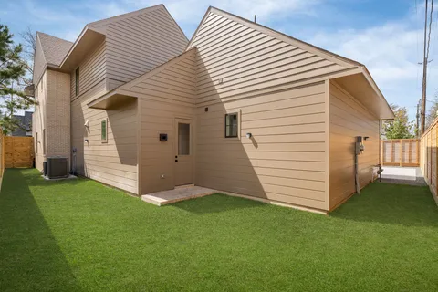 $1,575,000 | 309 Avenue Of Oaks Street, Houston, TX 77009