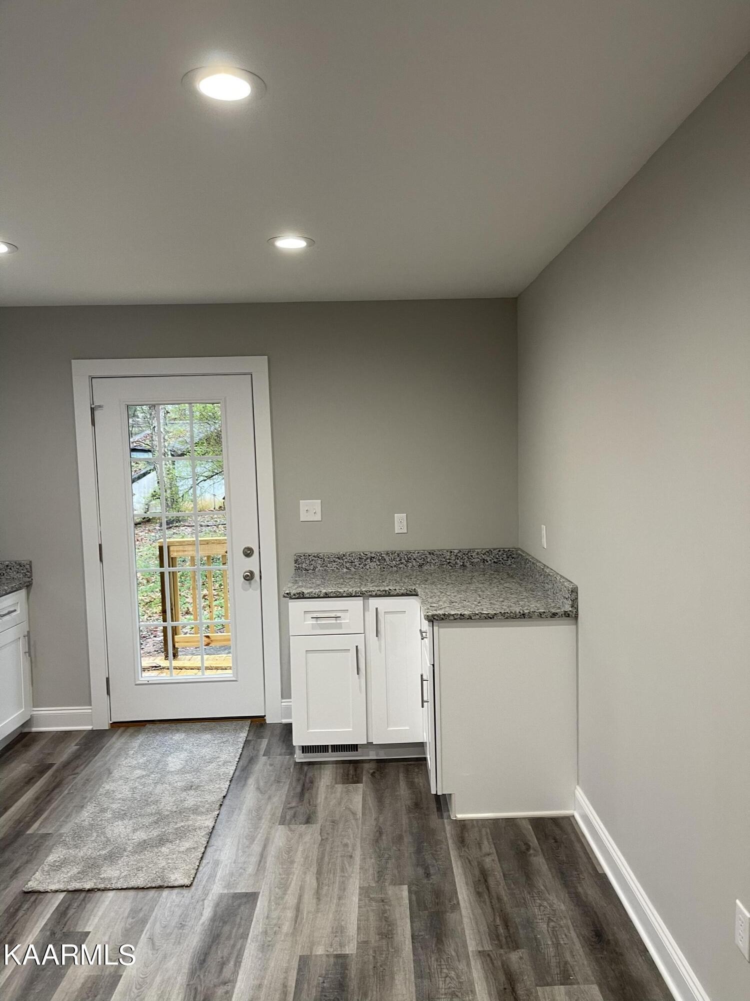 3303 Wexgate Road Knoxville, TN 37931 - Photo 3 of 11 Gallery Image 3