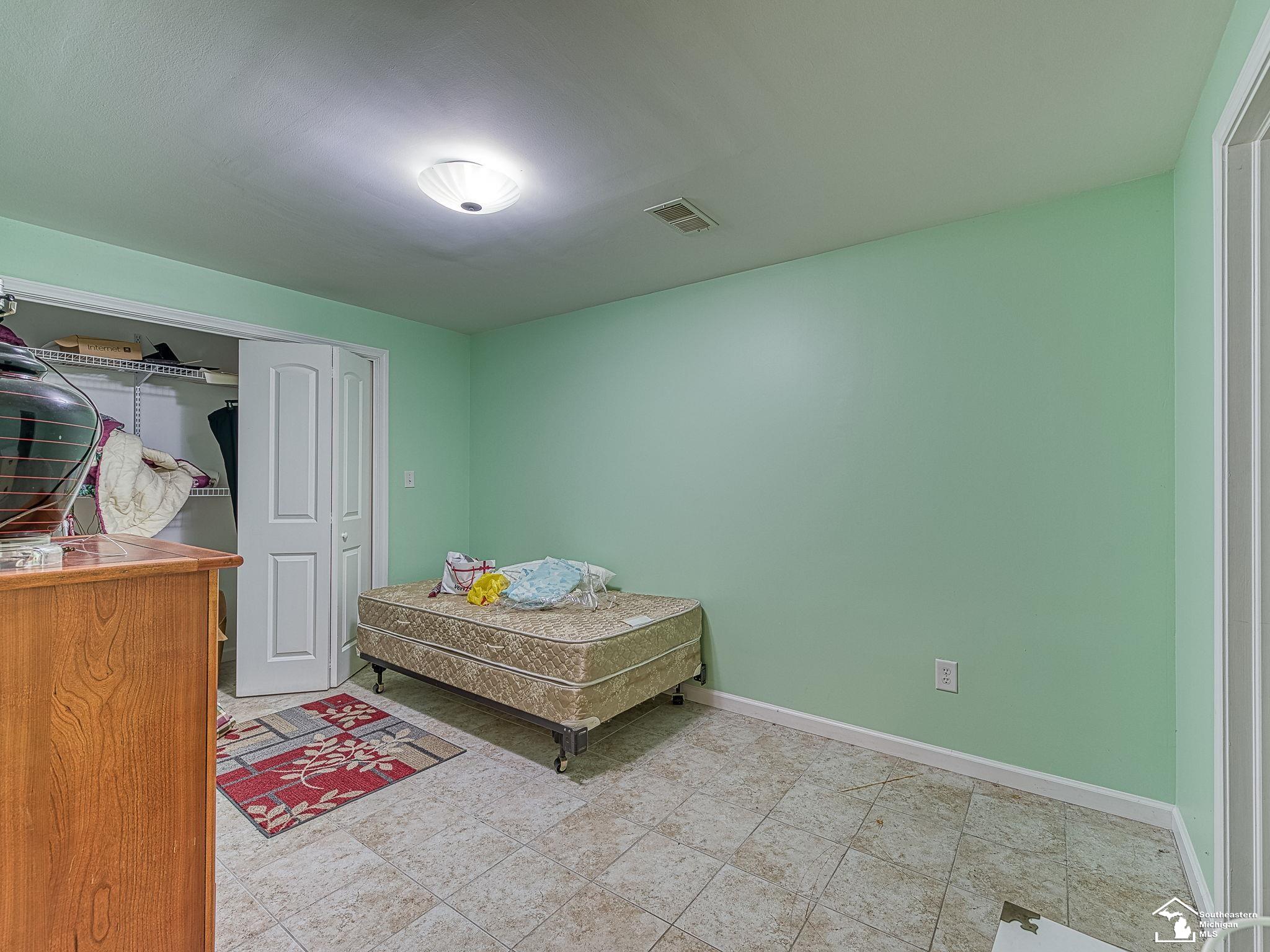 3830 Brest Road Newport, MI 48166 - Photo 32 of 57 50144207-8a7db8ed-7d4d-42fa-8750-7d0549a7e2b8.JPG