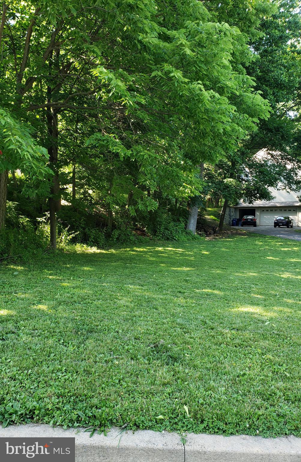 33 Red Oak Drive Lititz, PA 17543 - Photo 3 of 5 Gallery Image 3