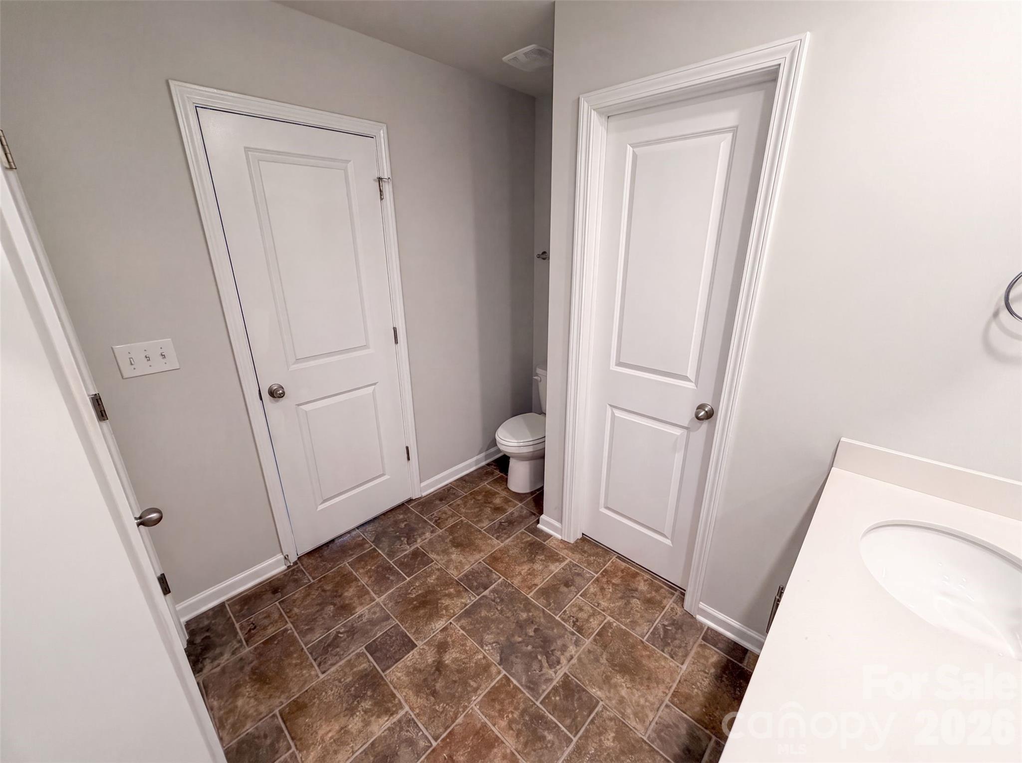 7244 Finnigan Road Charlotte, NC 28215 - Photo 14 of 21