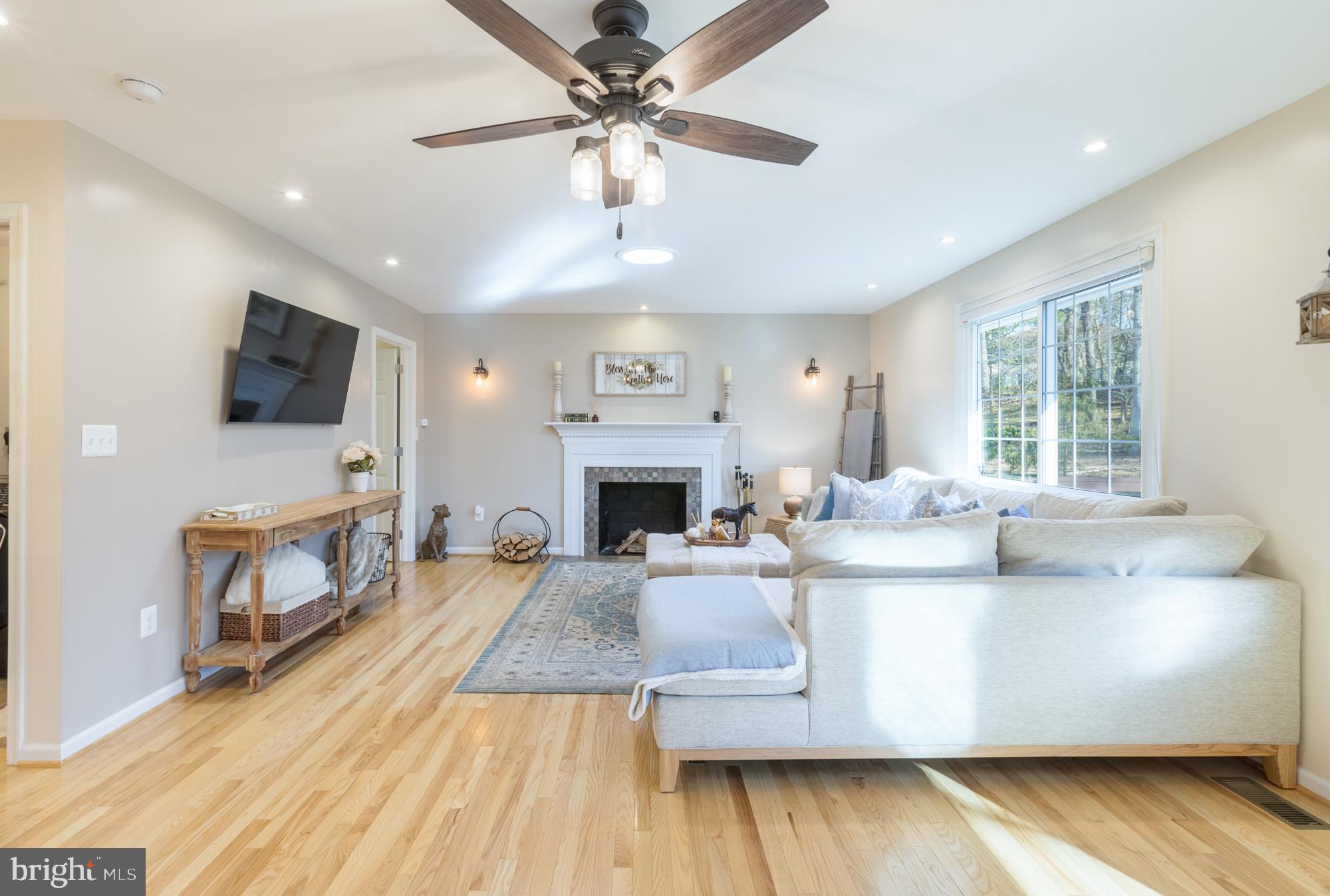 10736 Midsummer Drive Reston, VA 20191 - Photo 22 of 61