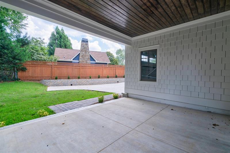 1375 Wessyngton Road Northeast Atlanta, GA 30306 - Photo 23 of 57