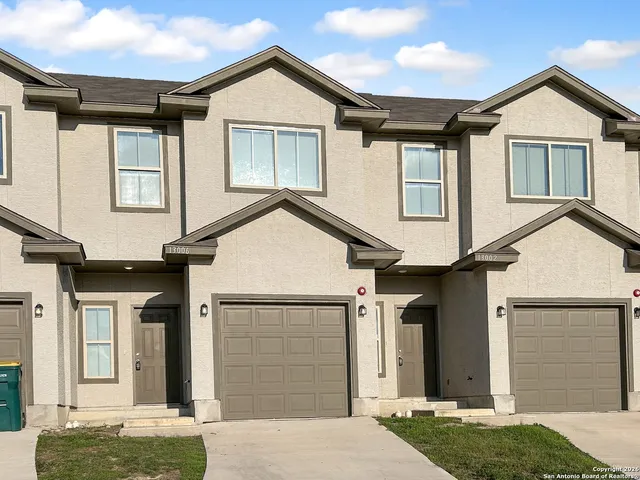 $1,400 | 13002 Reid Meadows, Live Oak, TX 78233