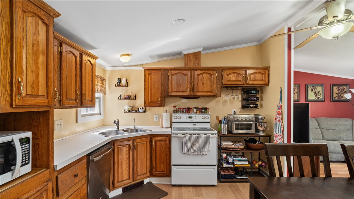 165 Spring Street Hopkinton, RI 02832 - Photo 10 of 35