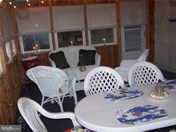2810 Upper Ridge Road Pennsburg, PA 18073 - Photo 11 of 12 Enclosed Porch