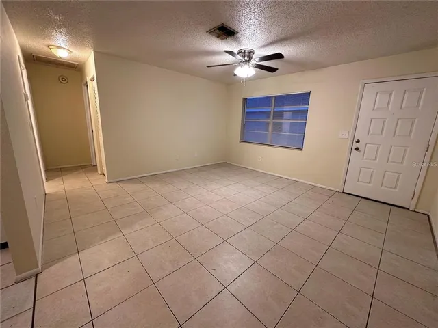 $1,600 | 4624 73rd Avenue North, Unit B, Pinellas Park, FL 33781