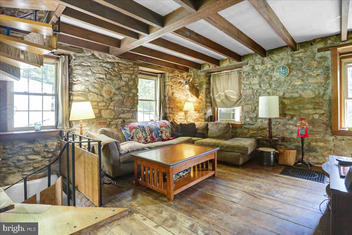 212 Conrad Road Alburtis, PA 18011 - Photo 12 of 31 Gallery Image 12