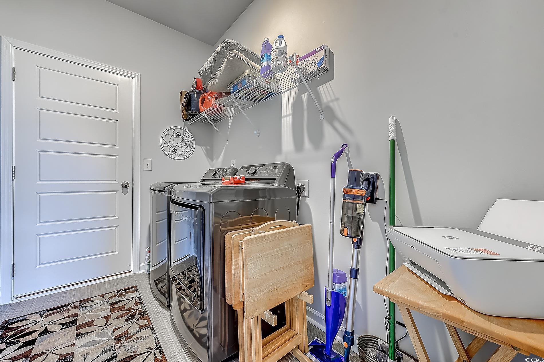 177 Fox Rae Drive Conway, SC 29526 - Photo 24 of 39 Laundry area with washing machine and dryer