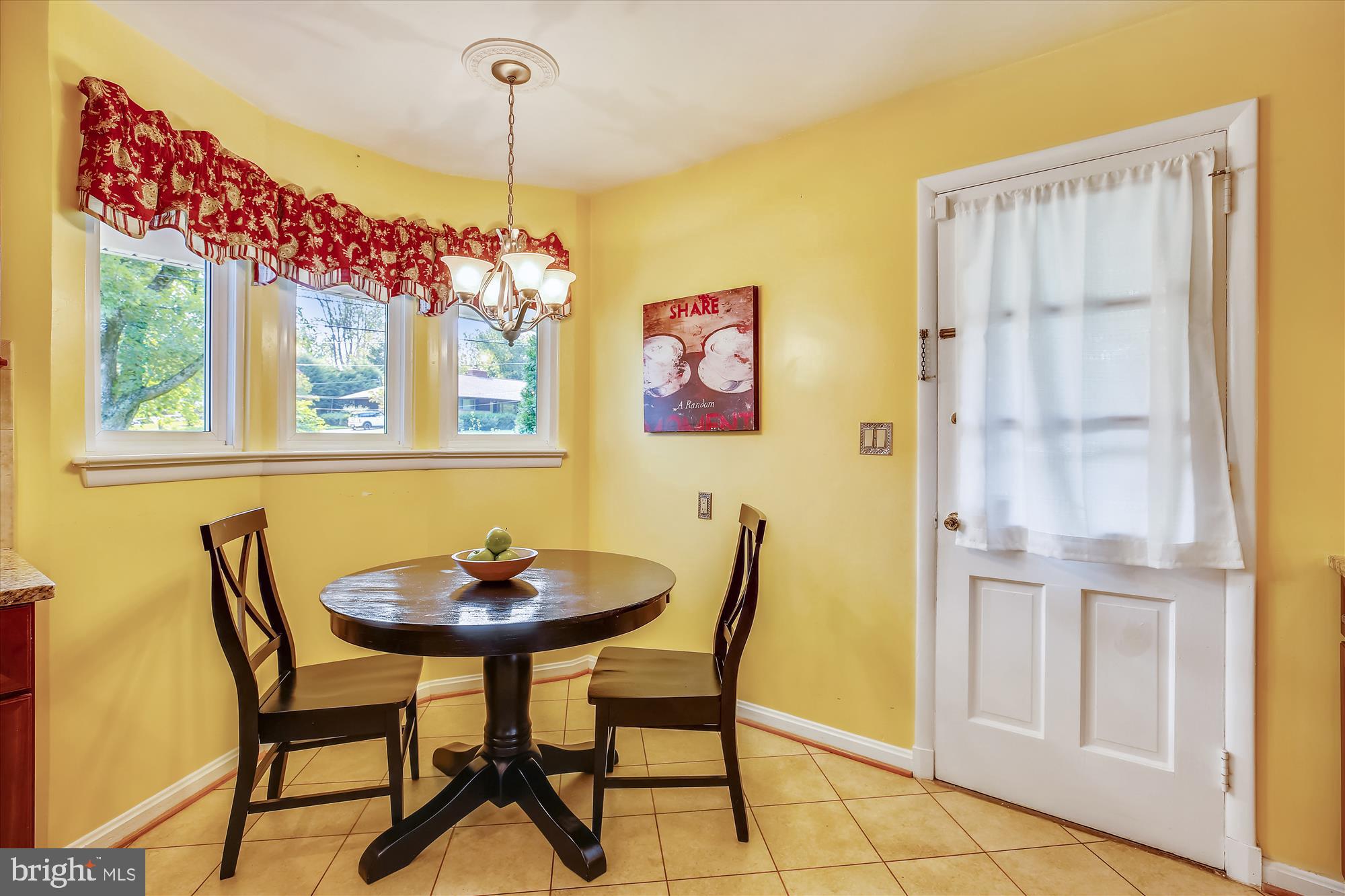 9900 Old Spring Road Kensington, MD 20895 - Photo 11 of 126 Gallery Image 11