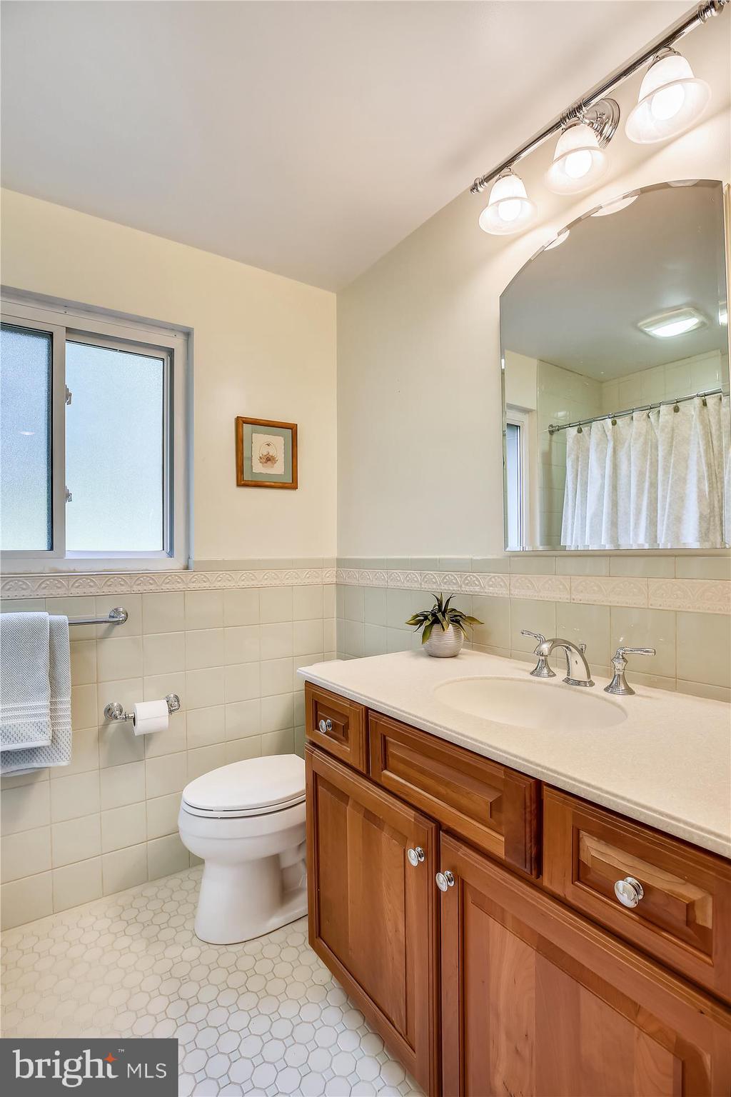 9900 Old Spring Road Kensington, MD 20895 - Photo 32 of 126 Gallery Image 32