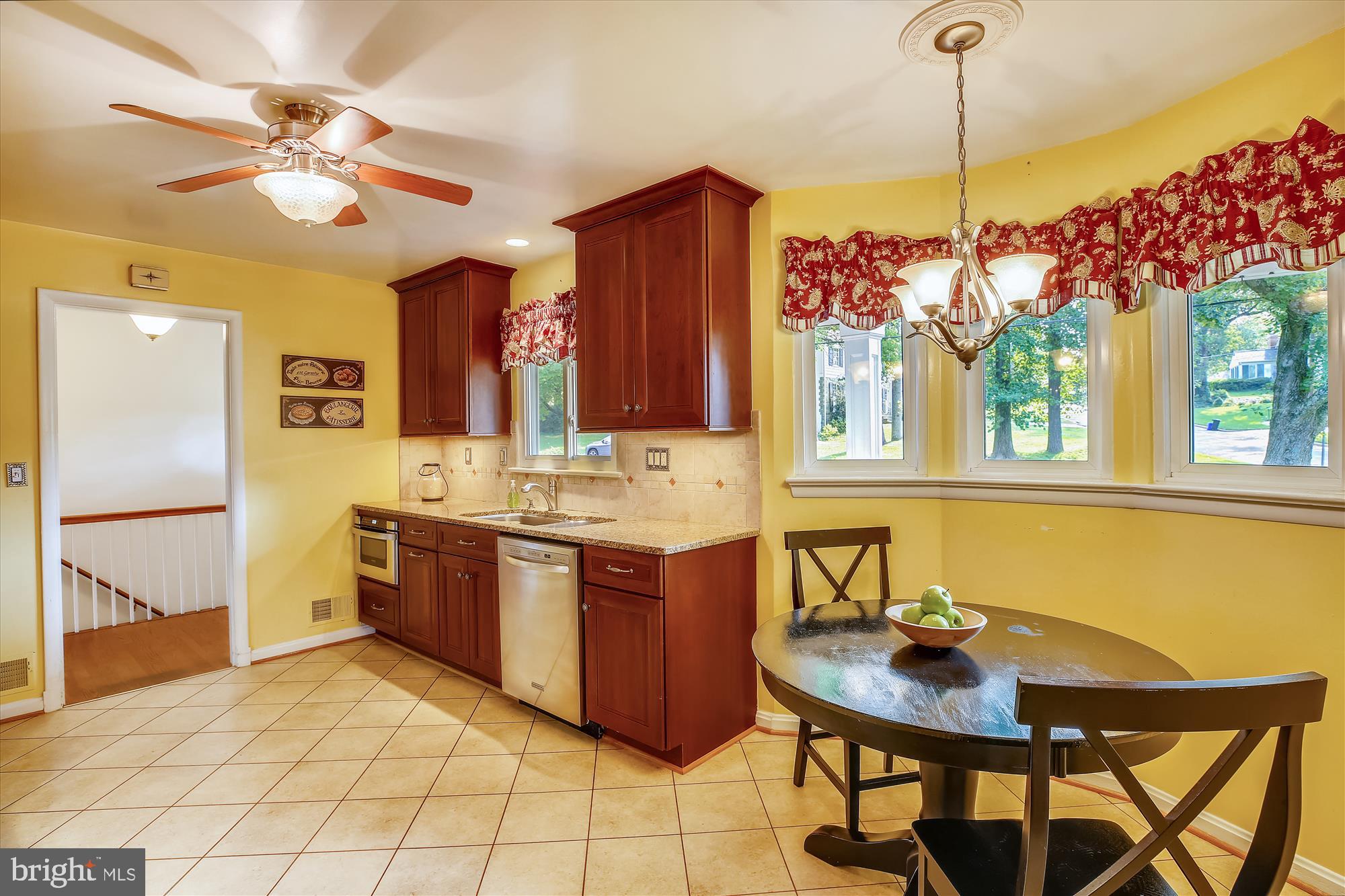 9900 Old Spring Road Kensington, MD 20895 - Photo 9 of 126 Gallery Image 9