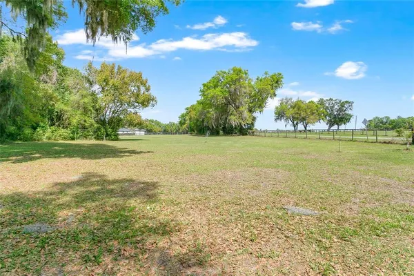 $840,000 | 1801 West Highway 329, Citra, FL 32113