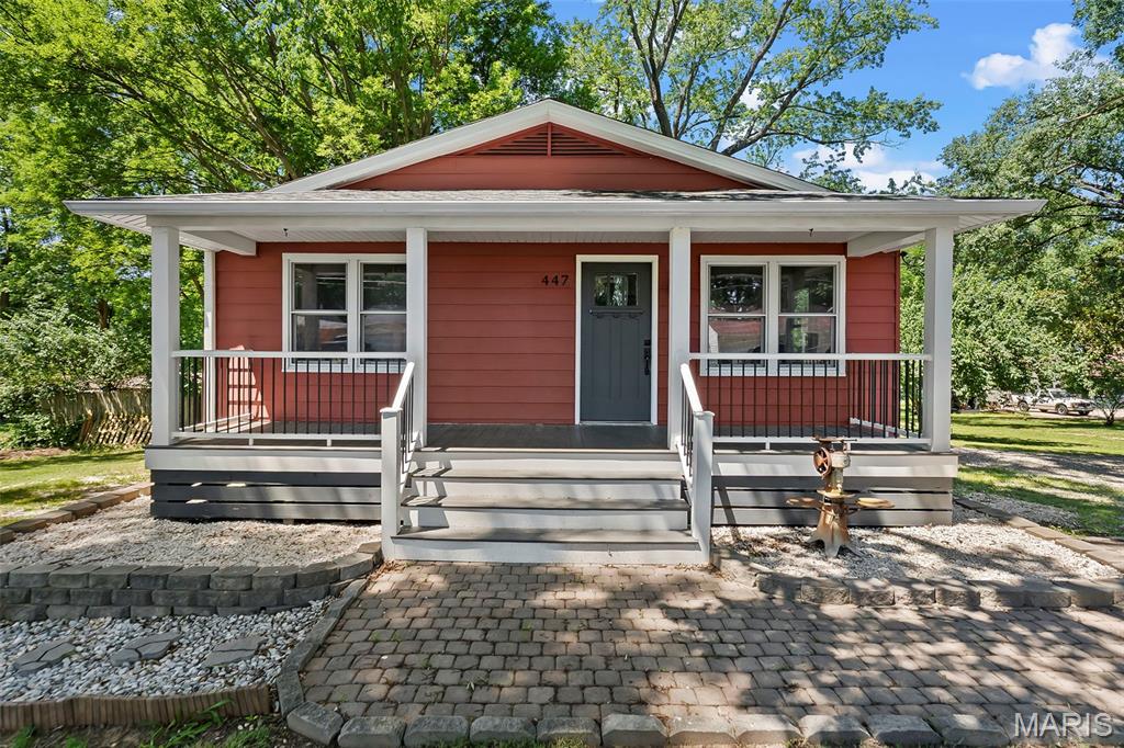 447 Edgewood Road Cape Girardeau, MO 63703 - Photo 2 of 31