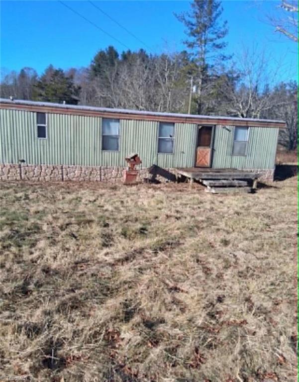 1298 Air Bellows Gap Road Sparta, NC 28675 - Photo 8 of 16