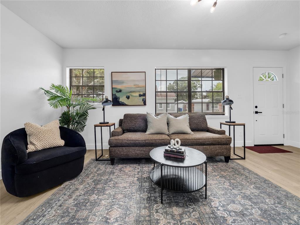 14931 Fisher Road Tampa, FL 33613 - Photo 6 of 25 Gallery Image 6