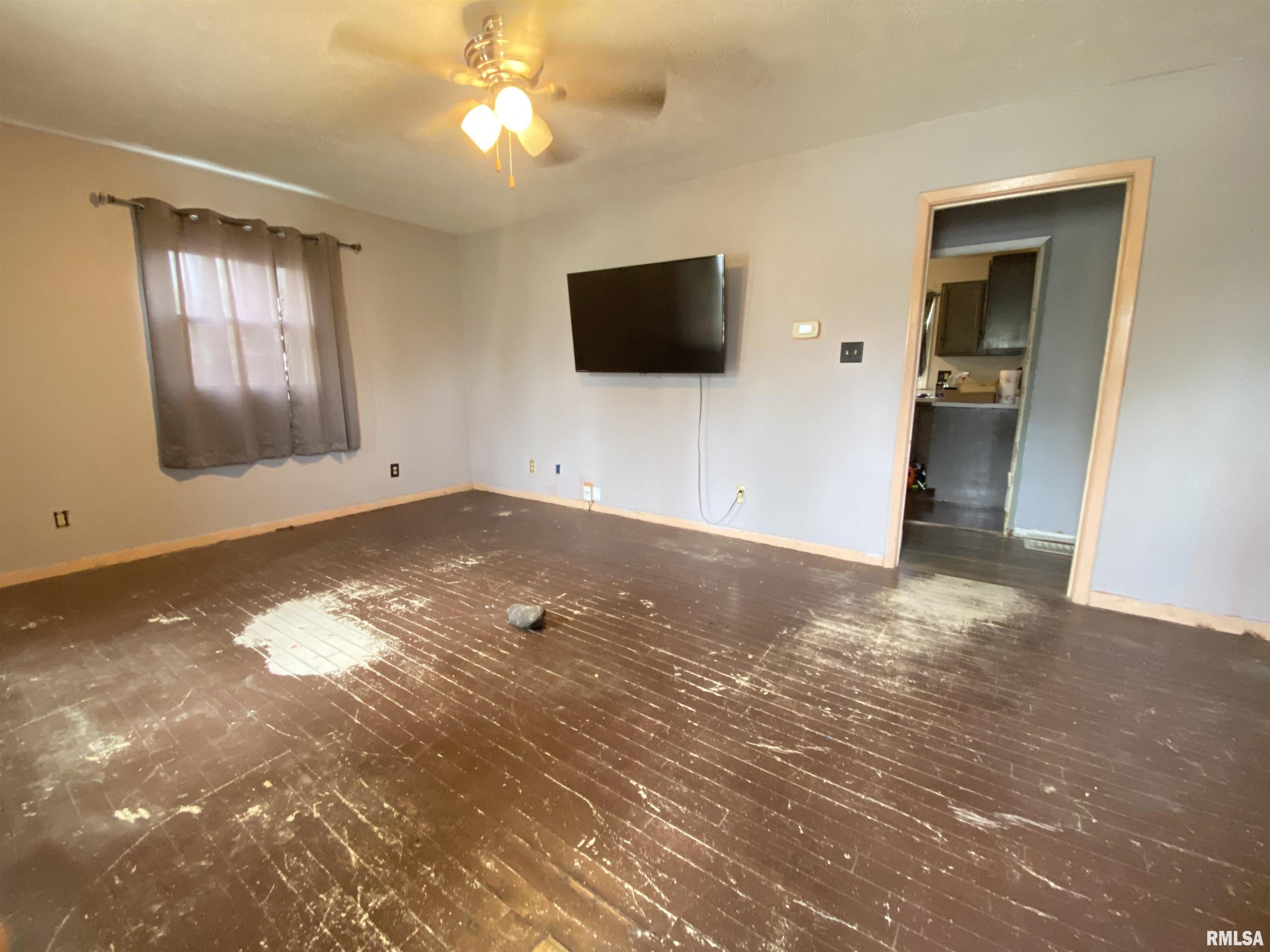 37 Belle Place Springfield, IL 62704 - Photo 4 of 18