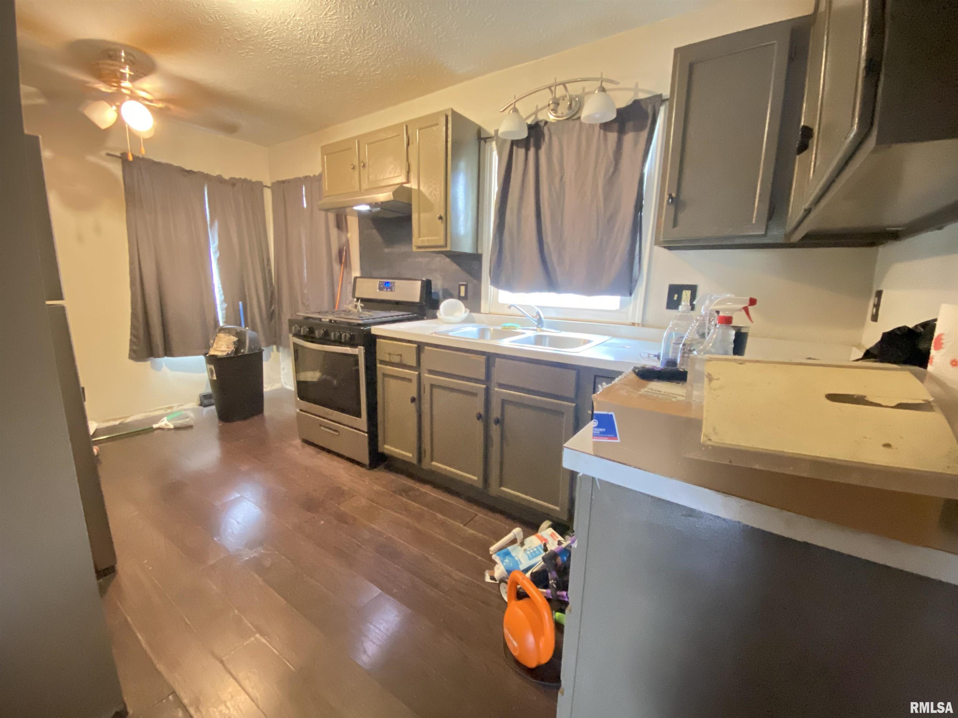 37 Belle Place Springfield, IL 62704 - Photo 5 of 18