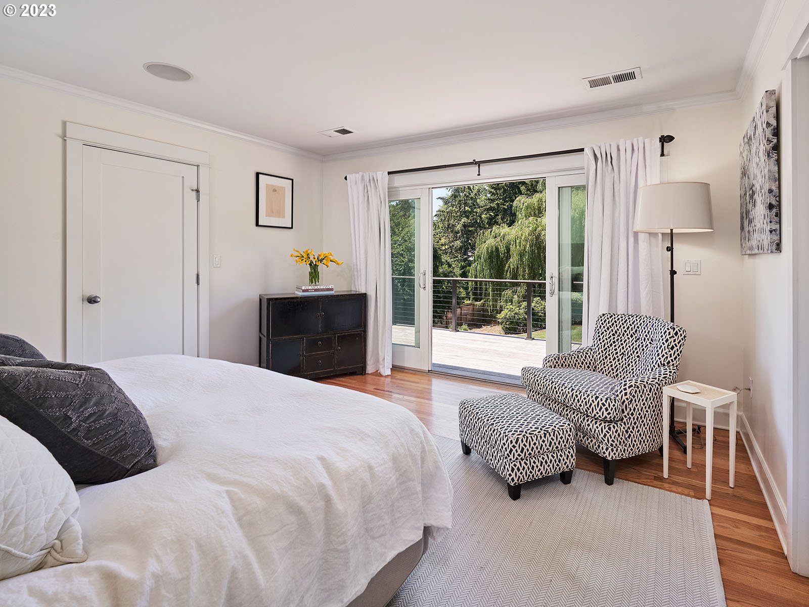 8485 Southwest Ridgeway Drive Portland, OR 97225 - Photo 14 of 28 Gallery Image 14
