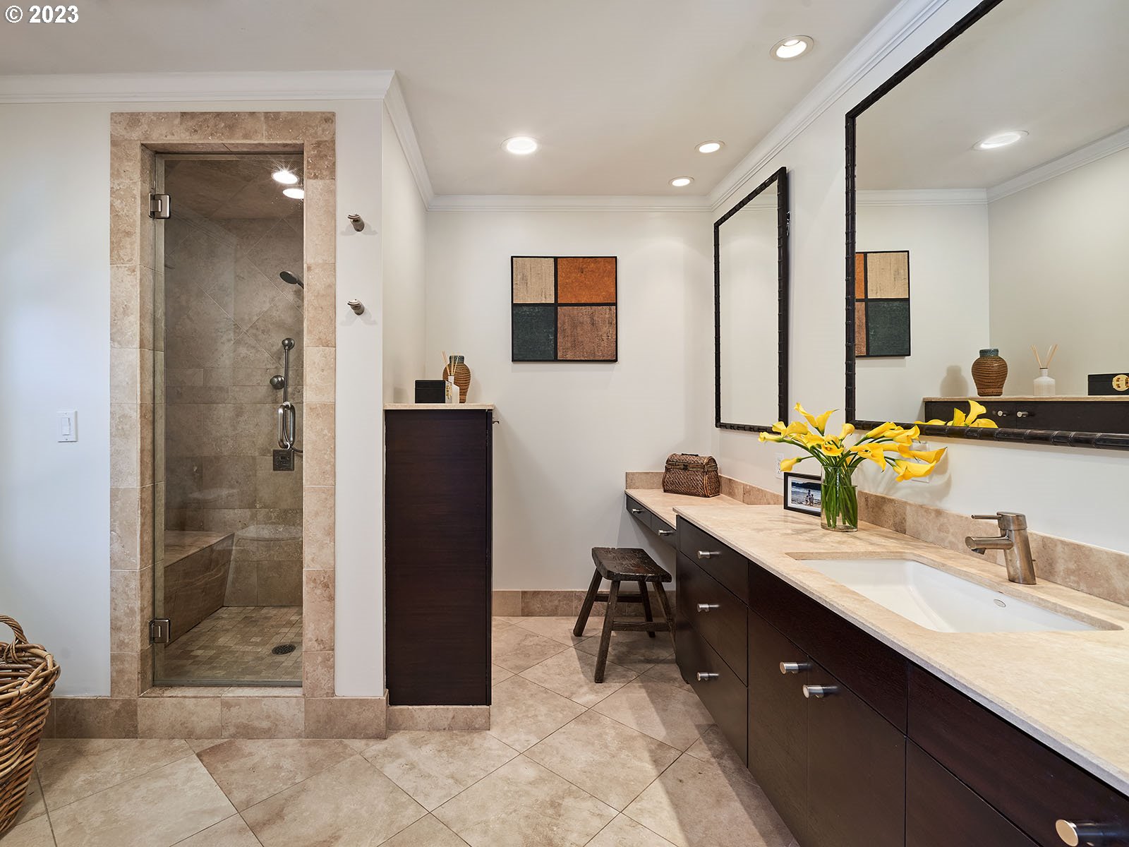 8485 Southwest Ridgeway Drive Portland, OR 97225 - Photo 15 of 28 Gallery Image 15