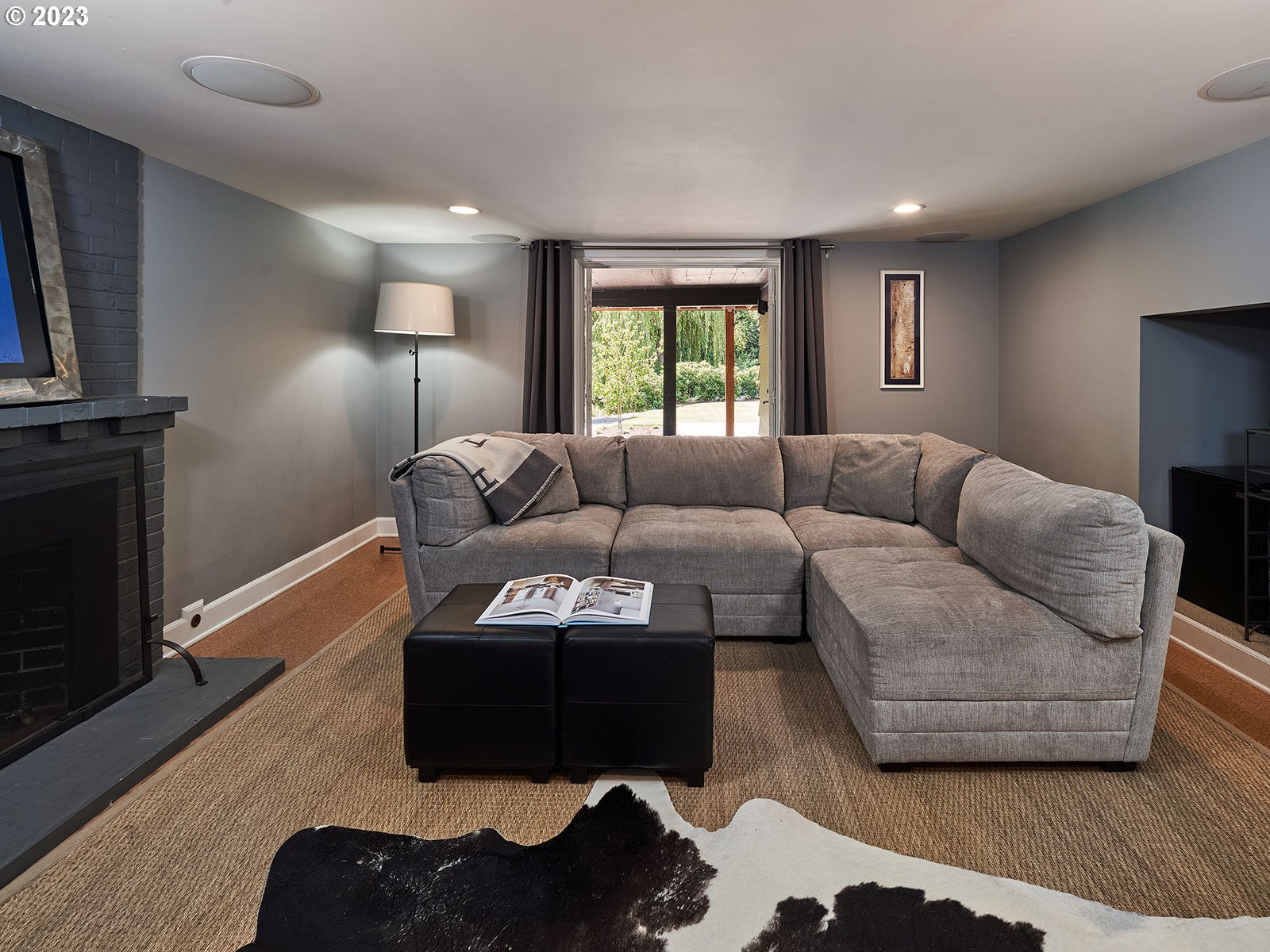 8485 Southwest Ridgeway Drive Portland, OR 97225 - Photo 19 of 28 Gallery Image 19