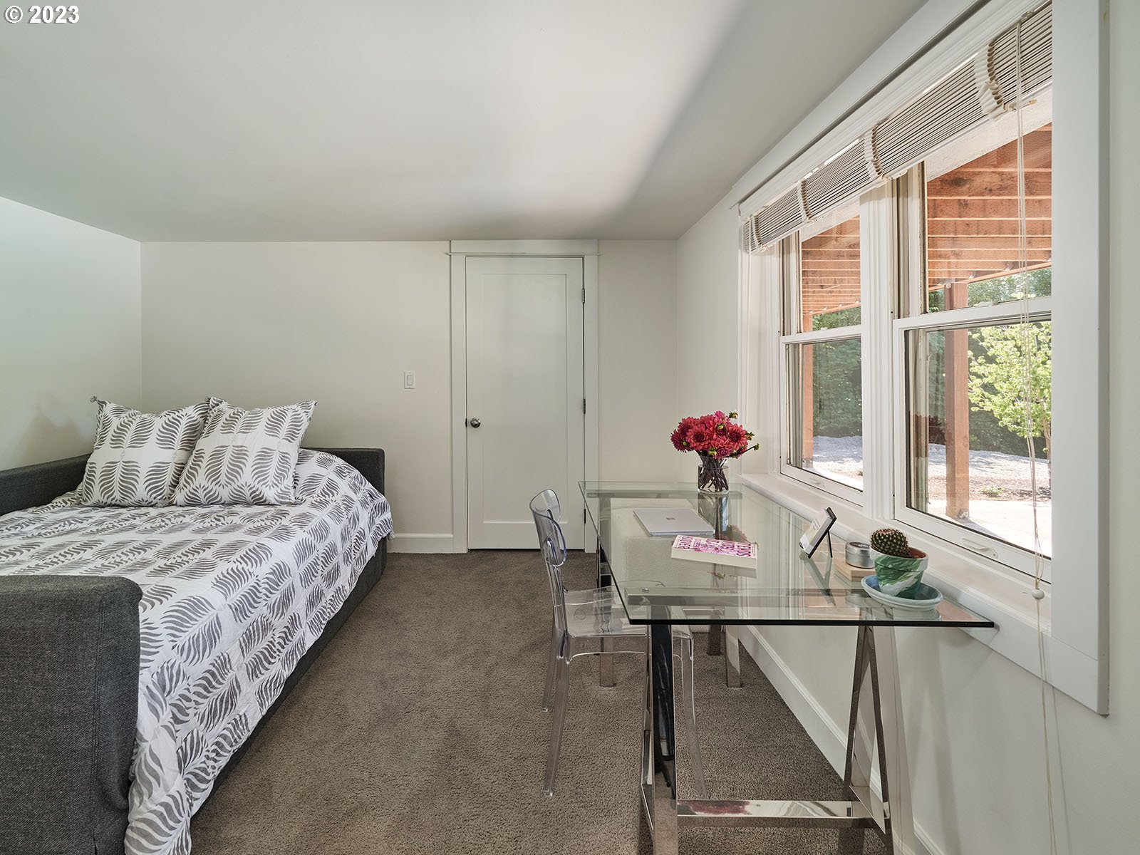 8485 Southwest Ridgeway Drive Portland, OR 97225 - Photo 20 of 28 Gallery Image 20