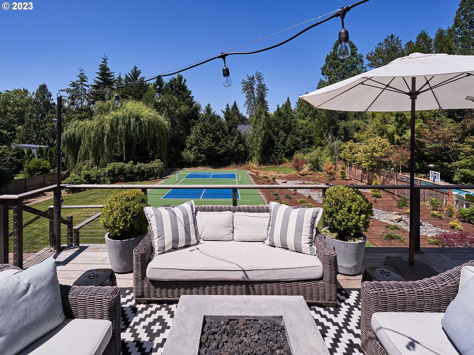 8485 Southwest Ridgeway Drive Portland, OR 97225 - Photo 2 of 28 Gallery Image 2