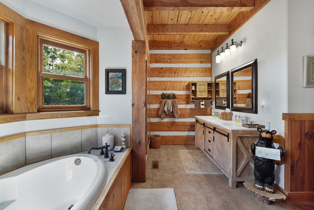 179 Cessna Loop Blue Ridge, GA 30513 - Photo 15 of 57 a room with furniture and windows