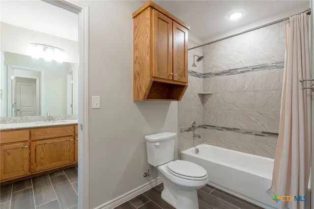 $410,000 | 320 Sunrise Hills, Lampasas, TX 76550