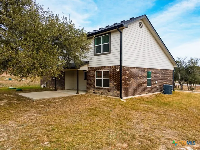 $410,000 | 320 Sunrise Hills, Lampasas, TX 76550