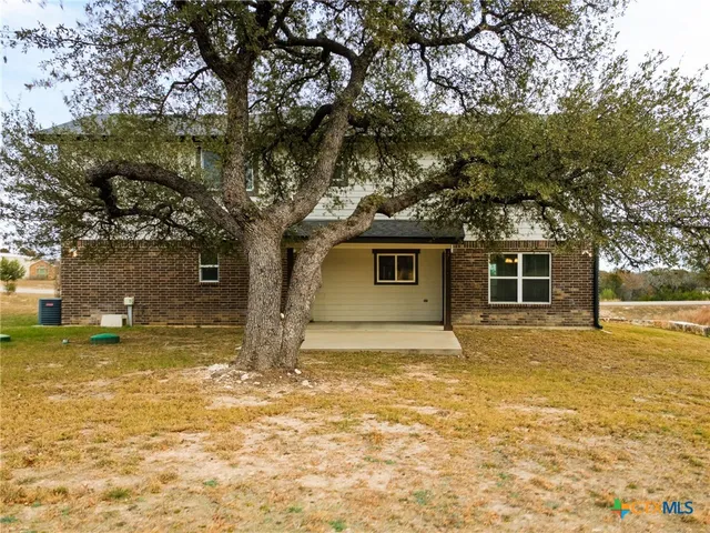 $410,000 | 320 Sunrise Hills, Lampasas, TX 76550